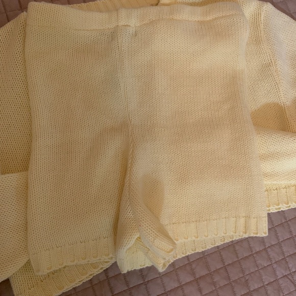 Pretty little things matching knit short set - Picture 7 of 7